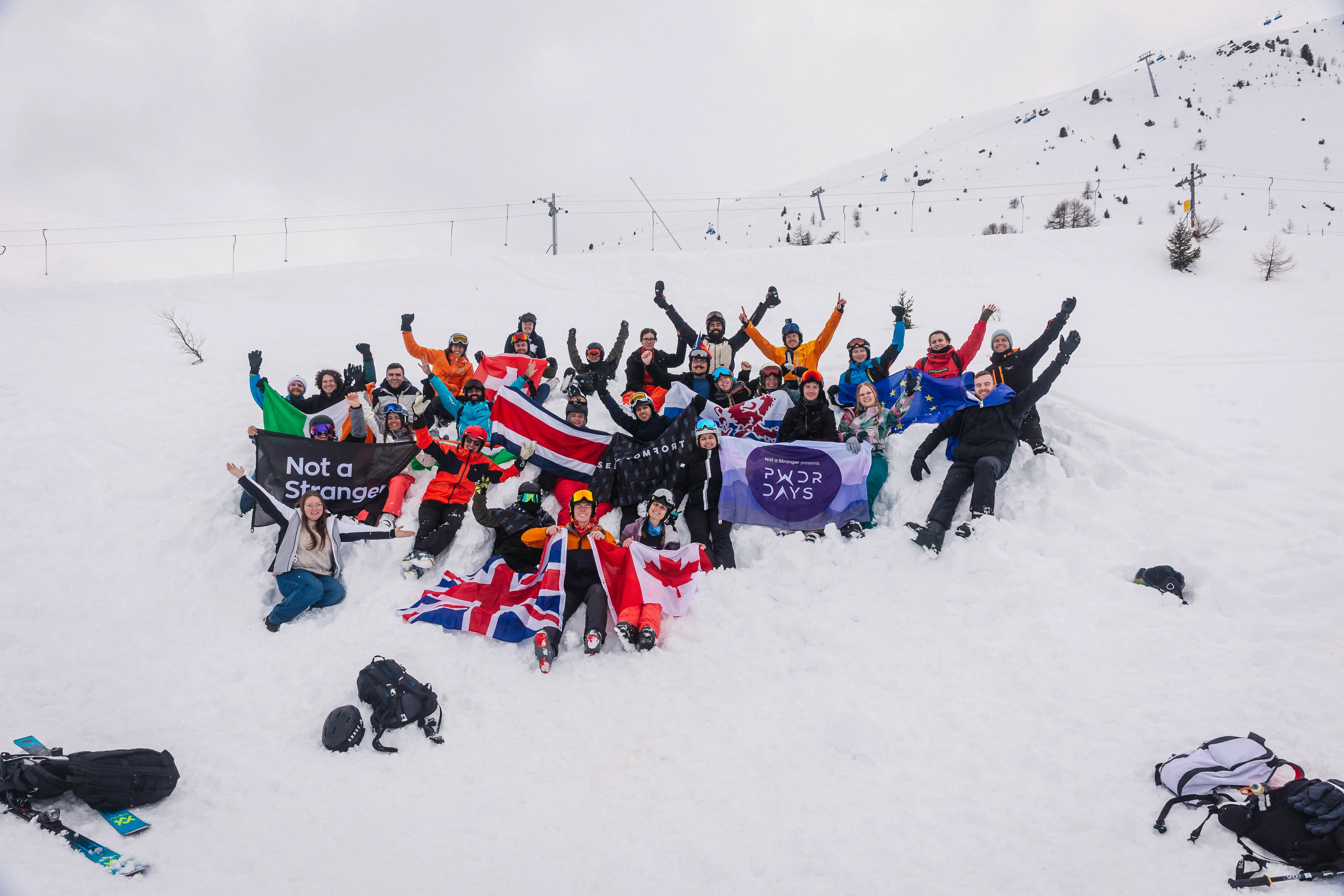 Traditional Flag Run: sending a wave of color down the slopes 🚩